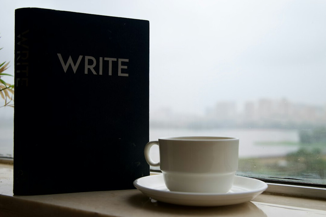 author writing mystery novel
